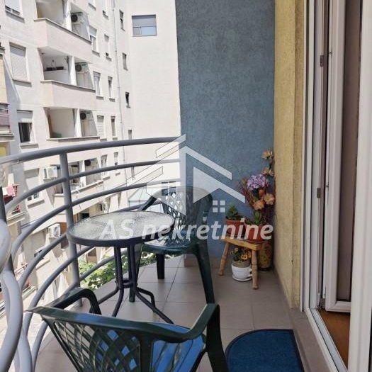 Trosoban stan za izdavanje, Đeram Pijaca, Beograd, 58m², 750 €/mes