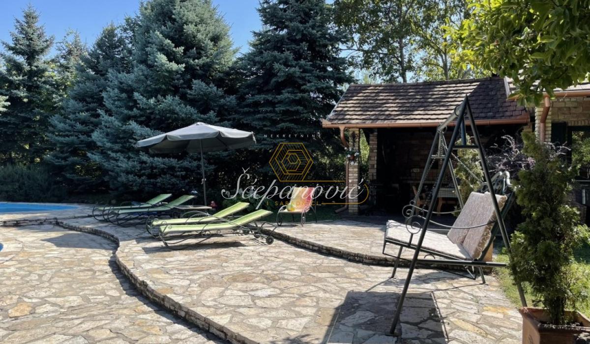 Kuća Prodaja Novi Sad  202 m2