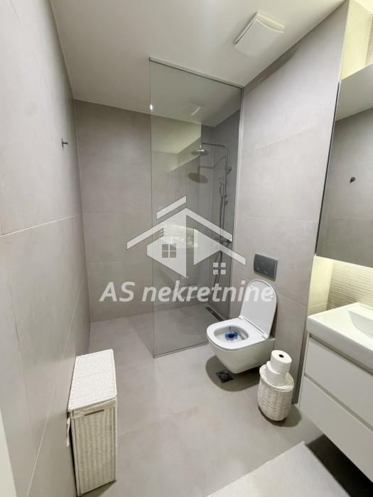 Trosoban stan za izdavanje, Blok 64, Beograd, 78m², 2.000 €/mes