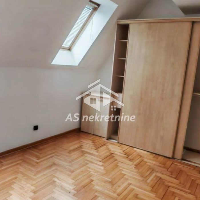 Višesoban stan na prodaju, Kalenić Pijaca, Beograd, 207m², 690.000 €
