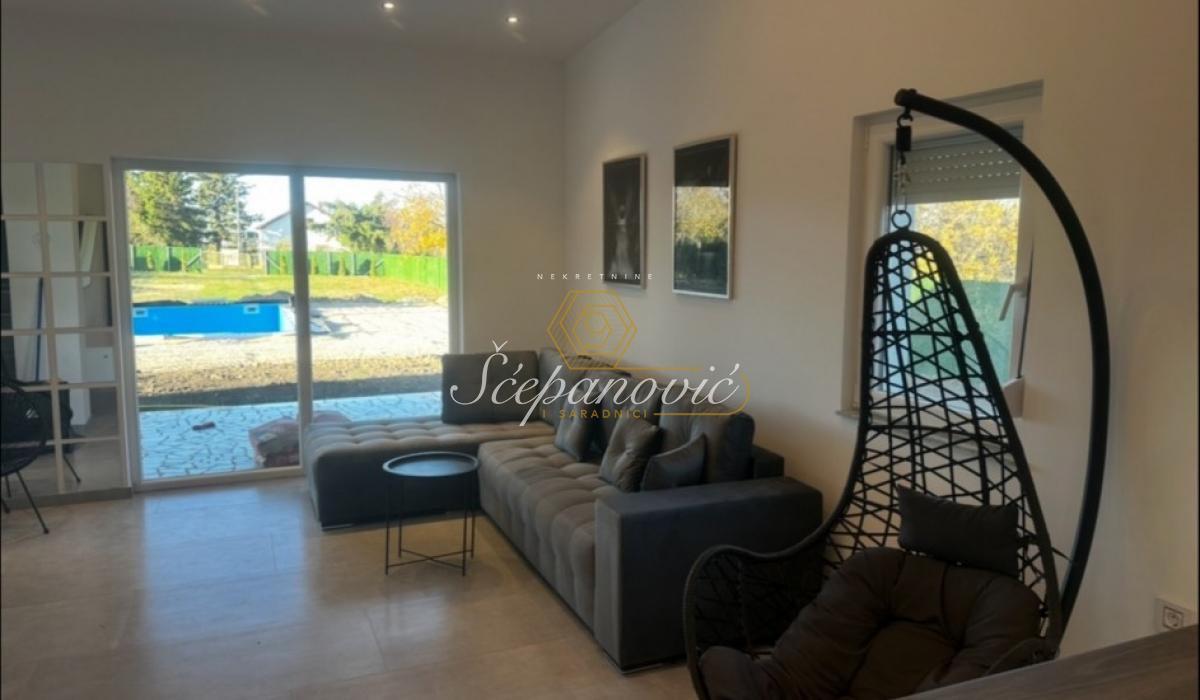 Kuća Prodaja Inđija Kuća Prodaja Inđija 2144 m2