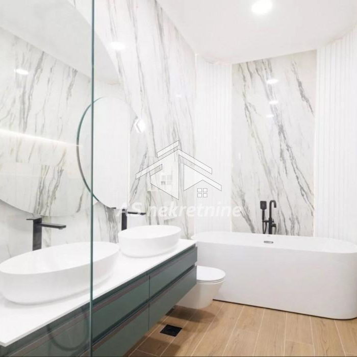Lokal Izdavanje Beograd Terazije 121 m2