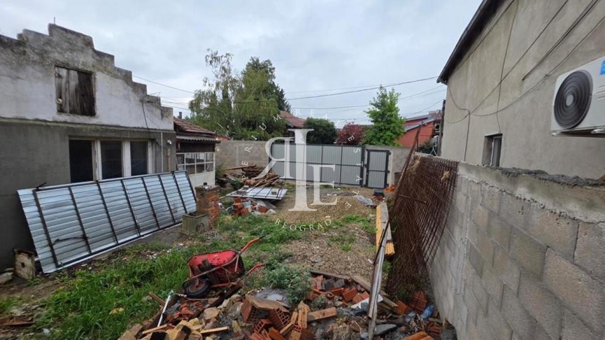 Kuća Prodaja Beograd Dušanovac 89 m2
