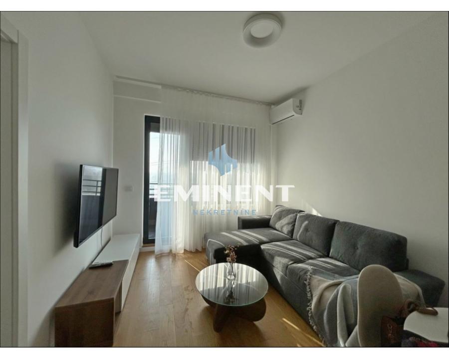 Dvosoban stan za izdavanje, A Blok – Blok 67a, Beograd, 44m², 950 €/mes