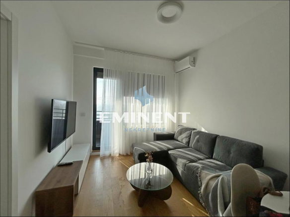 Stan Izdavanje Beograd  44 m2