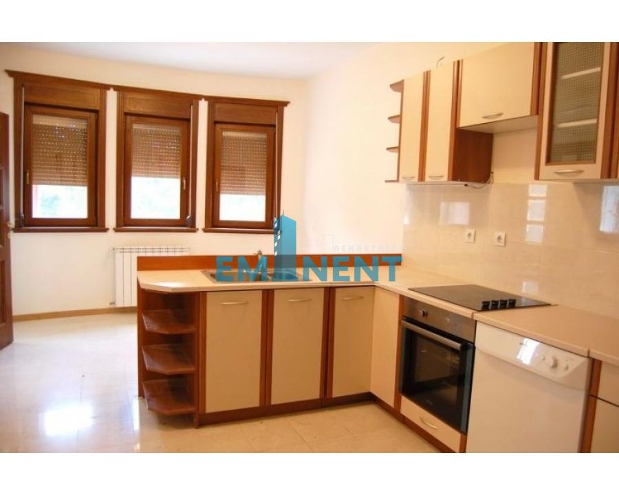 Stan Izdavanje Beograd Stan Izdavanje Beograd Dedinje 300 m2