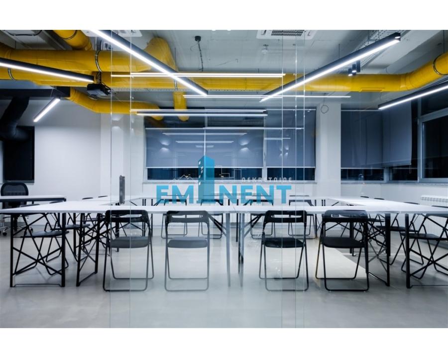 Lokal Izdavanje Beograd Banovo Brdo 311 m2