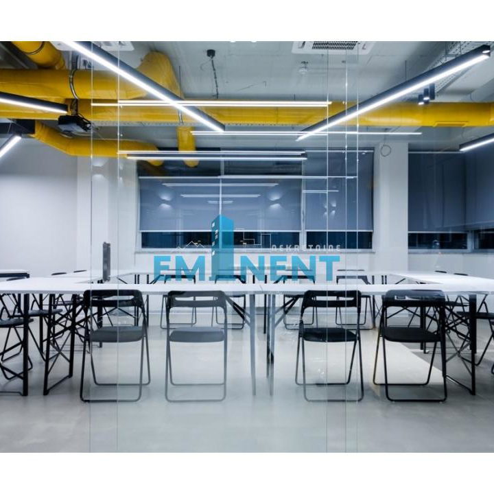 Lokal Izdavanje Beograd Banovo Brdo 311 m2