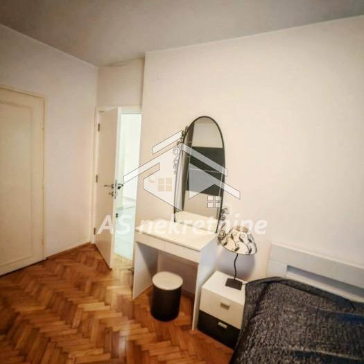 Trosoban stan za izdavanje, Kalenić Pijaca, Beograd, 73m², 950 €/mes