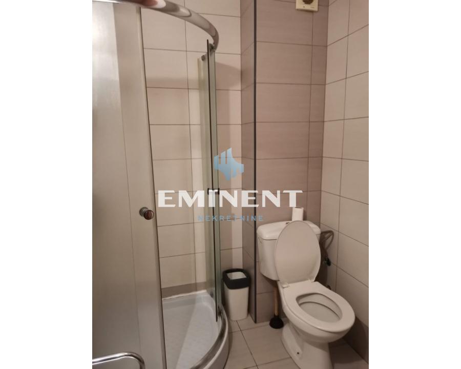 Trosoban stan za izdavanje, Đeram Pijaca, Beograd, 58m², 750 €/mes