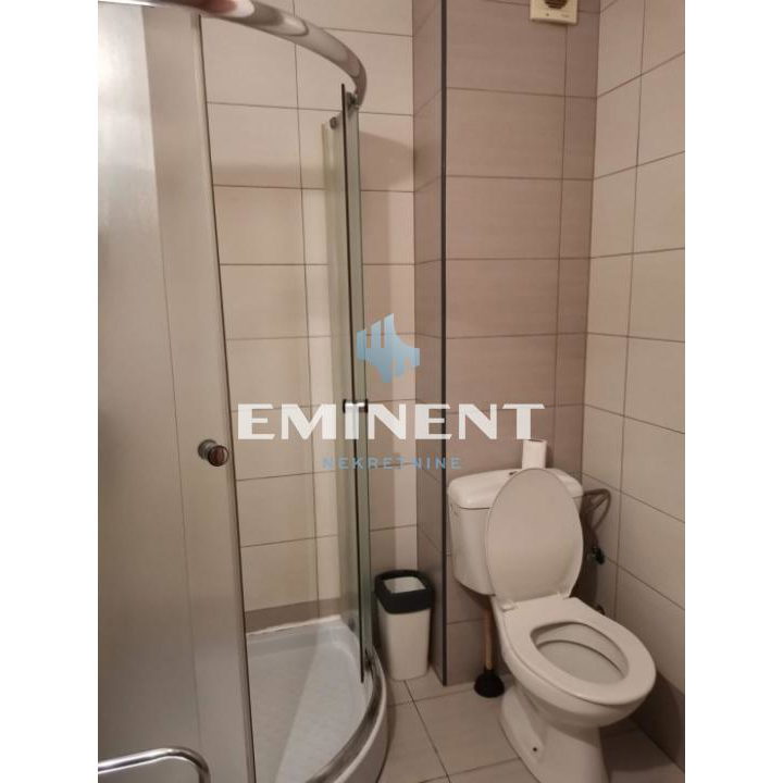 Trosoban stan za izdavanje, Đeram Pijaca, Beograd, 58m², 750 €/mes