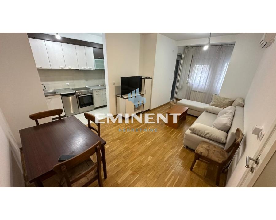 Stan Izdavanje Beograd Blok 61 64 m2