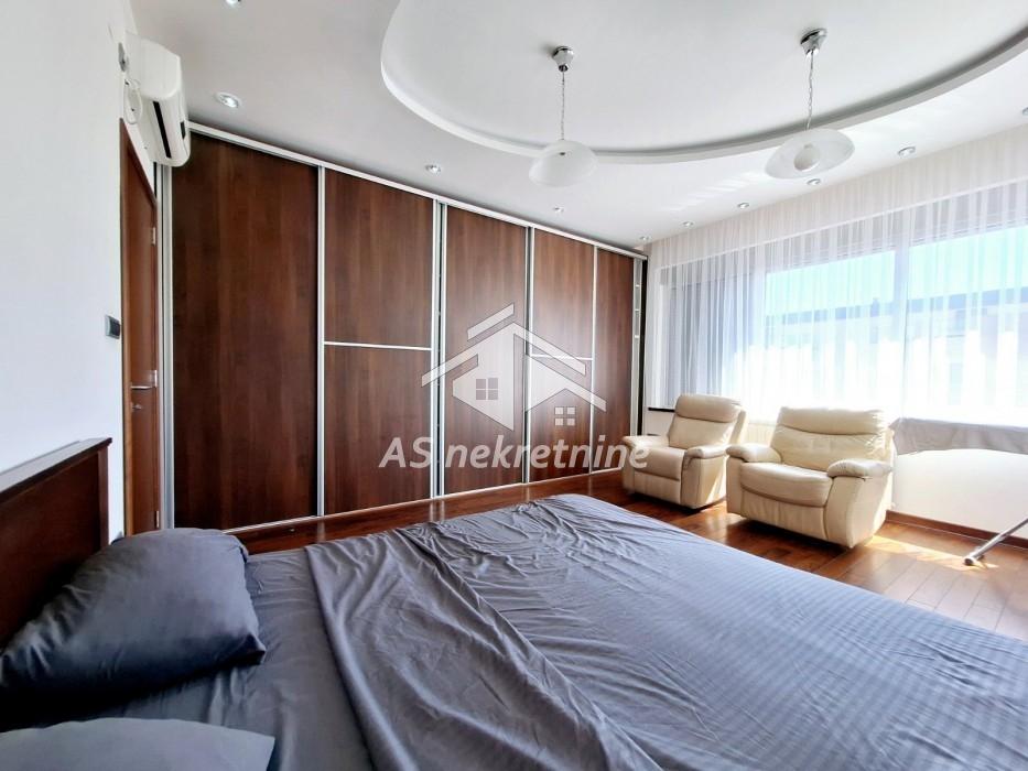 Četvorosoban stan za izdavanje, Dedinje, Beograd, 135m², 2.150 €/mes