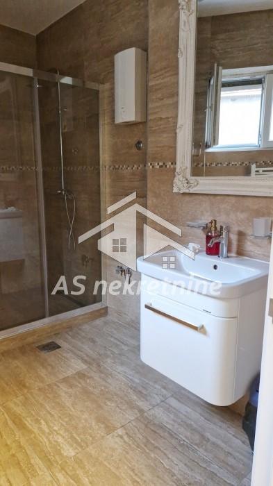 izdavanje-nekretnina-beograd-XSOAfmx3Zv Lokal za izdavanje, Kalenić Pijaca, Beograd, 72m², 950 €/mes