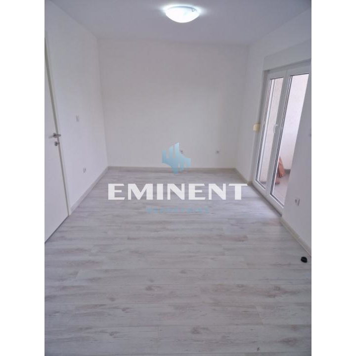 Kuća za izdavanje, Mirijevo, Beograd, 220m², 1.500 €/mes