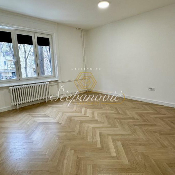Stan Prodaja Novi Sad  85 m2