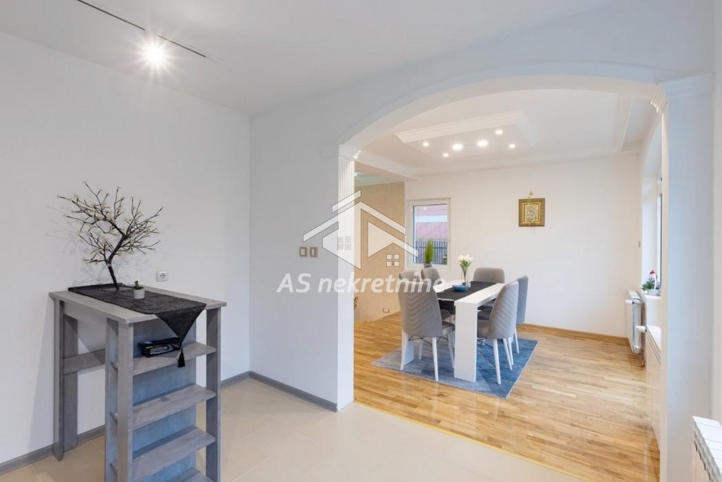 Kuća za izdavanje, Jajinci, Beograd, 417m², 3.000 €/mes