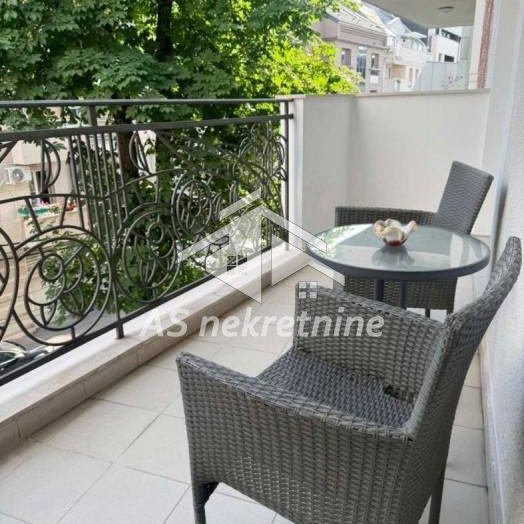 Stan Izdavanje Beograd Hram Svetog Save 106 m2