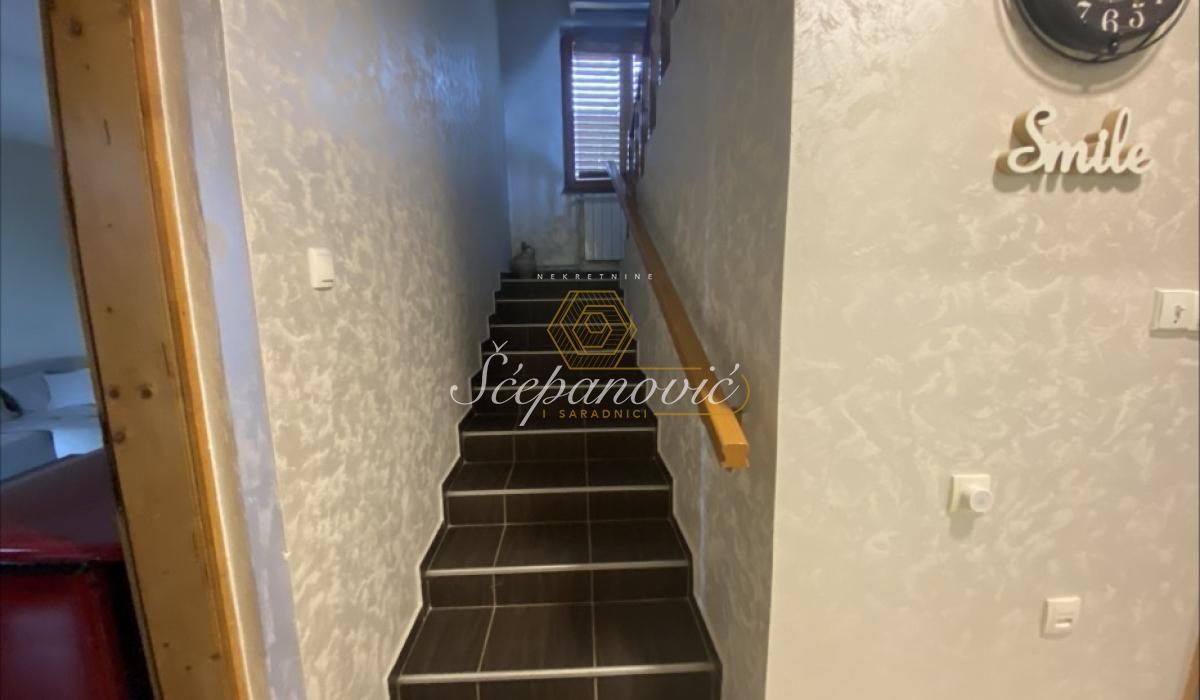 izdavanje-nekretnina-beograd-bvyelMmNTR Kuća Prodaja Beočin 102 m2