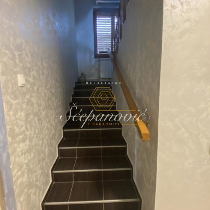 Kuća Prodaja Beočin  102 m2