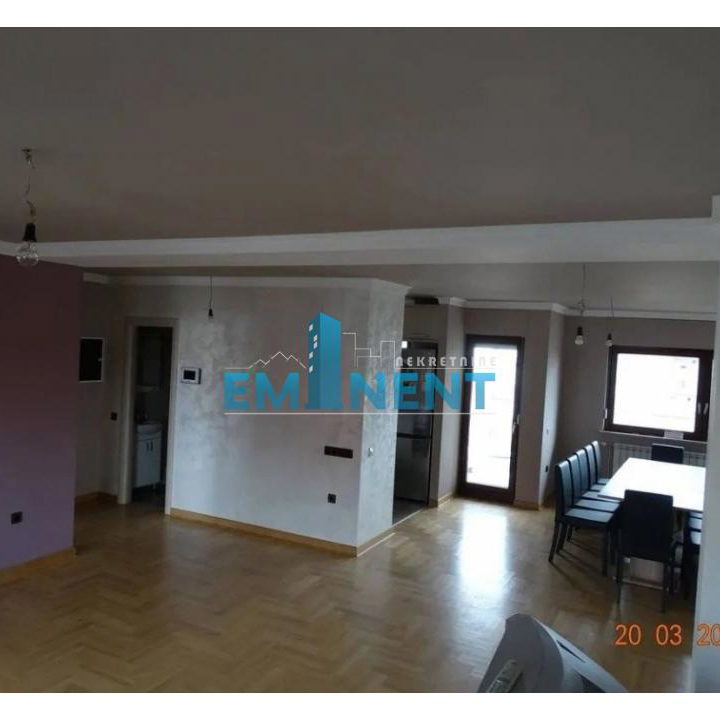 Kuća Prodaja Beograd Sremčica 300 m2