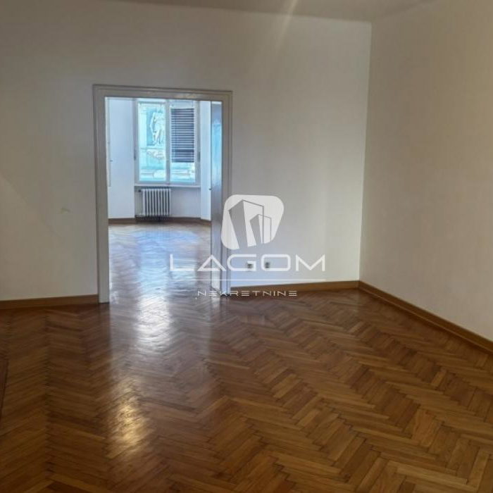 Stan Izdavanje Beograd Knez Mihailova 89 m2