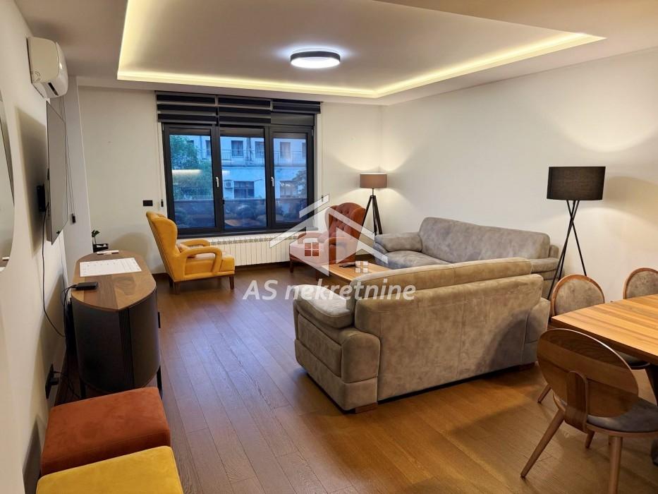Trosoban stan za izdavanje, Banovo Brdo, Beograd, 90m², 1.300 €/mes