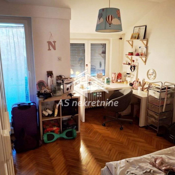 Četvorosoban stan na prodaju, Beograd na Vodi, Beograd, 108m², 369.000 €