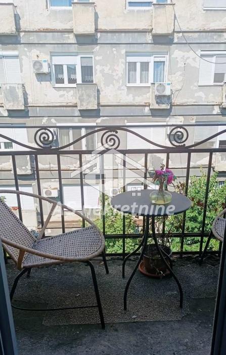 Četvorosoban stan za izdavanje, Terazije, Beograd, 120m², 900 €/mes