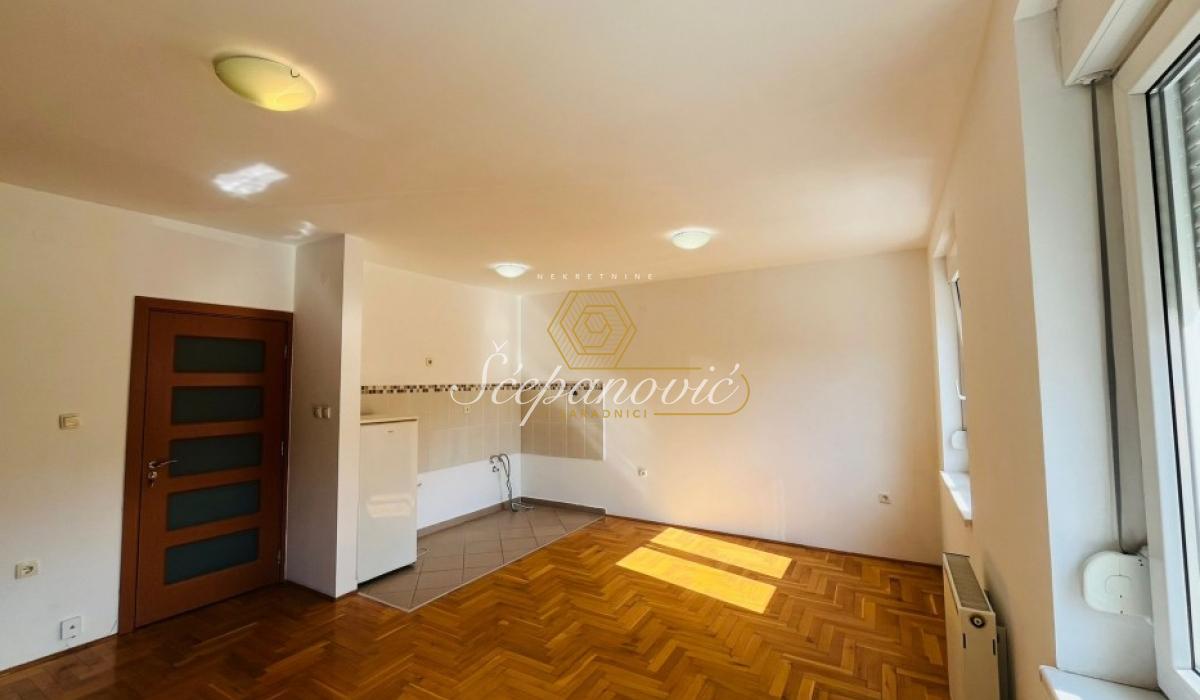 izdavanje-nekretnina-beograd-fxyxrxfHwB Trosoban stan na prodaju, Nova Detelinara, Novi Sad, 67m², 190.000 €