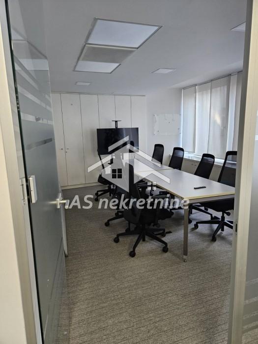 Lokal Izdavanje Beograd Lokal Izdavanje Beograd Trg Republike 300 m2