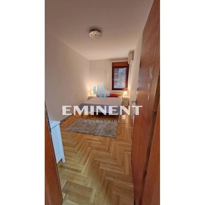 Trosoban stan za izdavanje, Južni Bulevar, Beograd, 64m², 1.000 €/mes