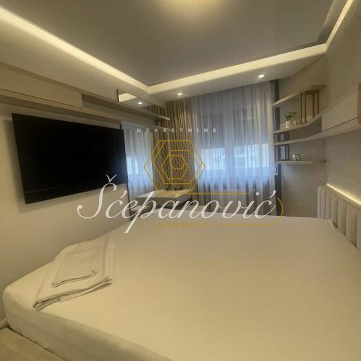 Dvosoban stan za izdavanje, Grbavica, Novi Sad, 52m², 1.100 €/mes