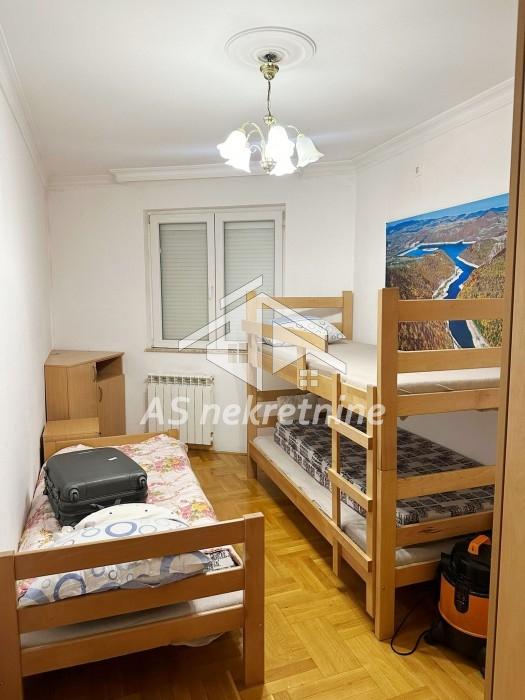 izdavanje-nekretnina-beograd-kn3DfqfZ0O Trosoban stan za izdavanje, Braće Jerković, Beograd, 60m², 550 €/mes