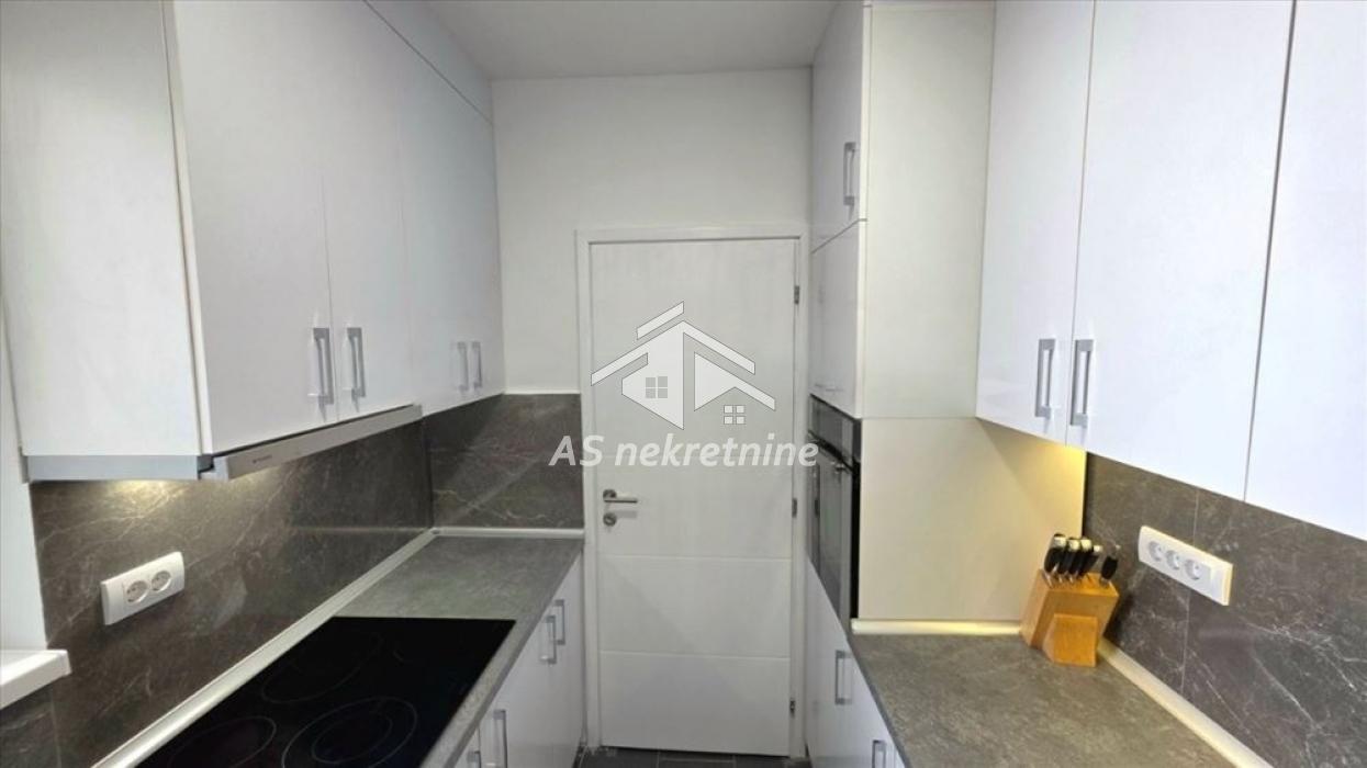 izdavanje-nekretnina-beograd-oPIWajd5Wx Dvosoban stan za izdavanje, Slavija, Beograd, 46m², 800 €/mes