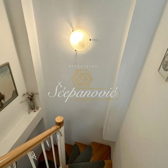 Trosoban stan na prodaju, Grbavica, Novi Sad, 75m², 195.000 €