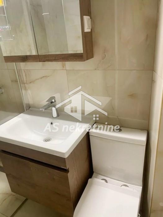 Stan Izdavanje Beograd Hram Svetog Save 58 m2