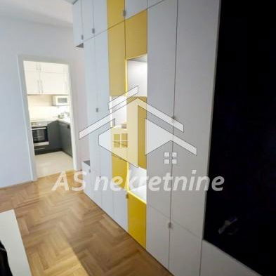 Trosoban stan za izdavanje, Blok 72, Beograd, 71m², 950 €/mes