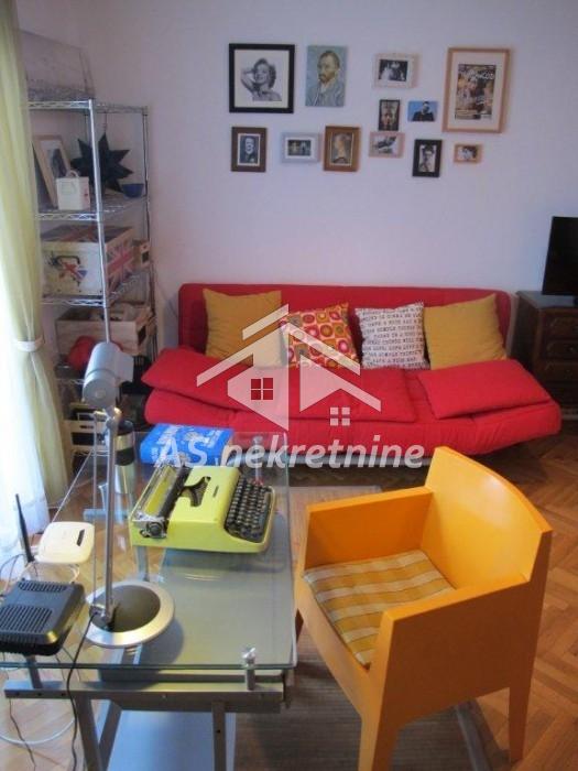 Stan Izdavanje Beograd Dedinje 90 m2