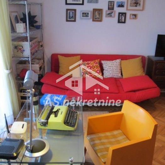 Stan Izdavanje Beograd Dedinje 90 m2