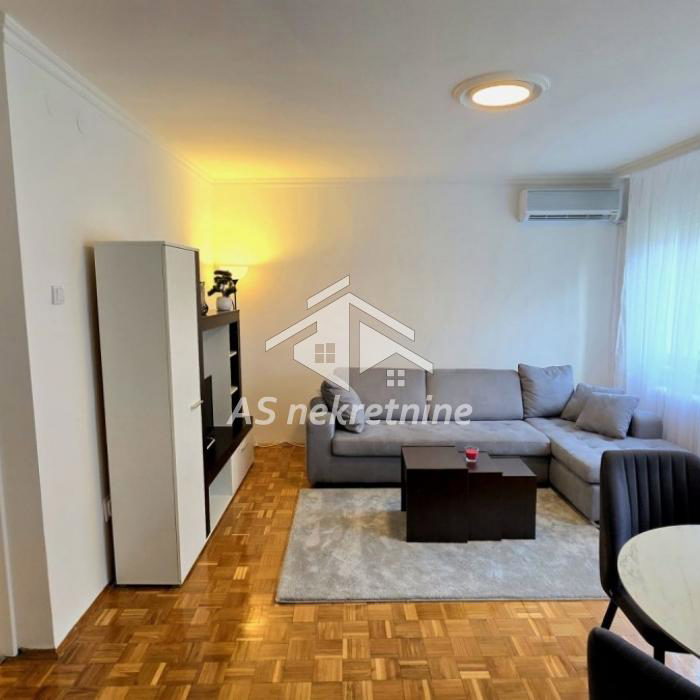 Stan Izdavanje Beograd Slavija 46 m2
