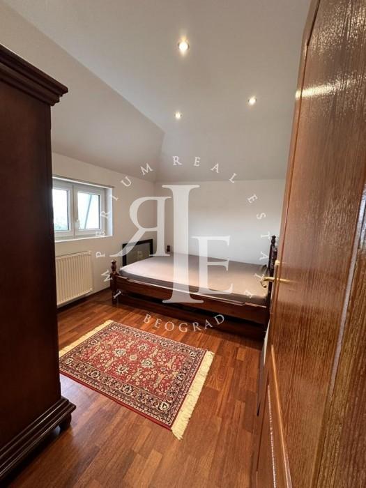 Dvosoban stan na prodaju, Dedinje, Beograd, 47m², 197.000 €