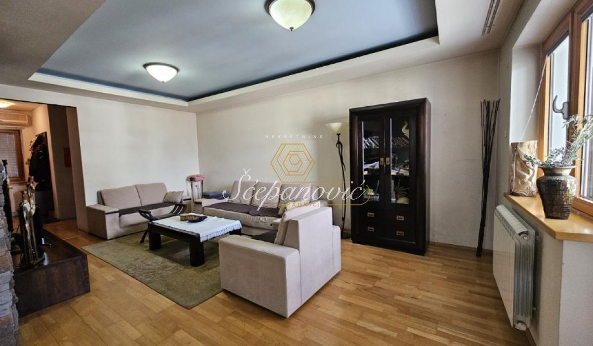 Stan Prodaja Novi Sad  134 m2