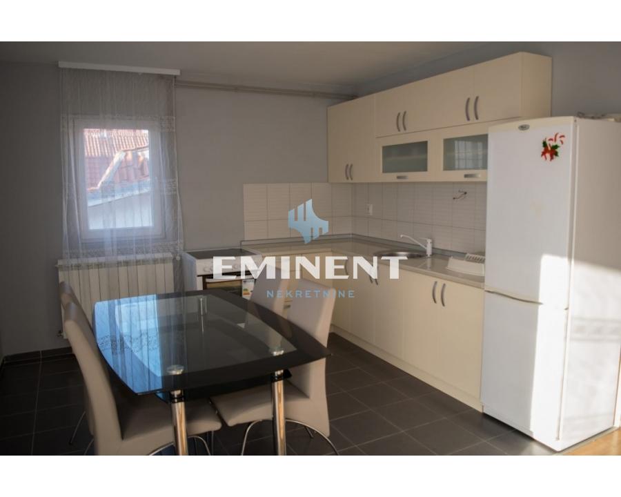 Kuća Prodaja Beograd Kuća Prodaja Beograd Ledine 200 m2