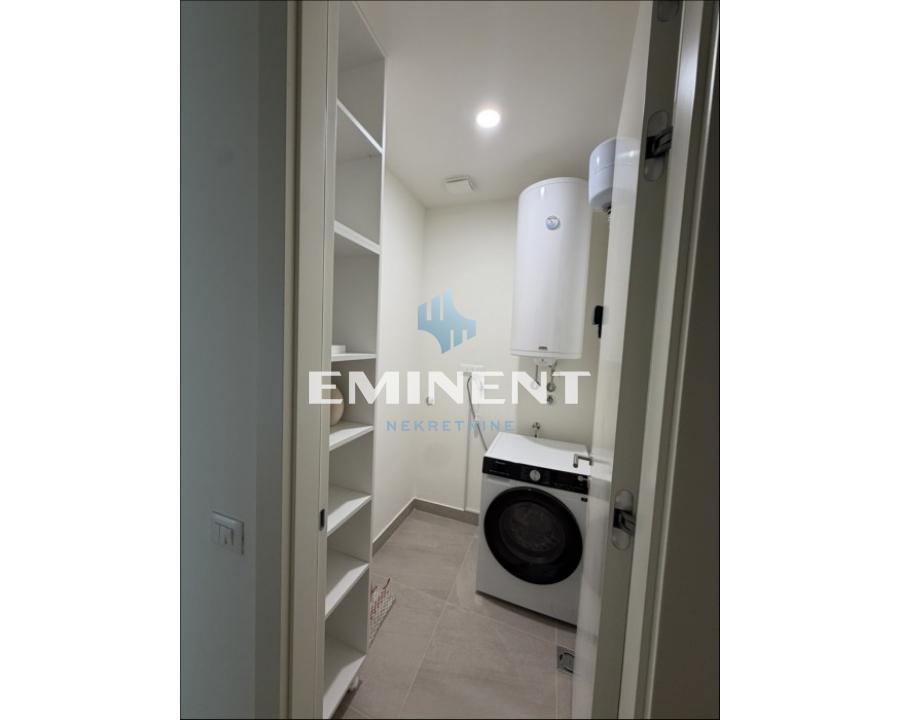Trosoban stan za izdavanje, A Blok – Blok 67a, Beograd, 78m², 1.900 €/mes