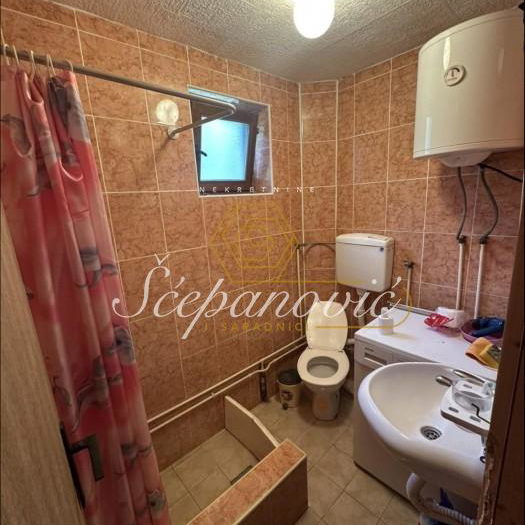 Kuća Prodaja Irig  140 m2