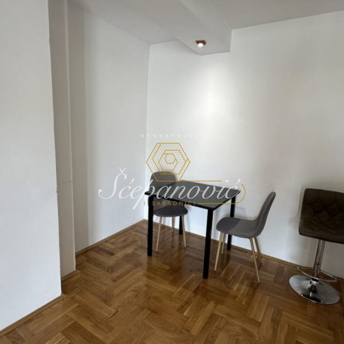 Stan Prodaja Novi Sad  37 m2