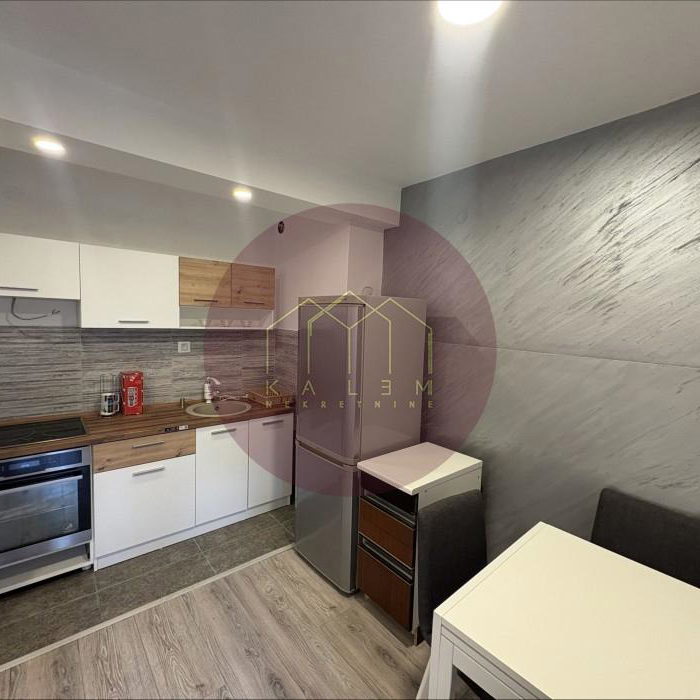 Dvosoban stan na prodaju, Besni Fok, Beograd, 61m², 64.900 €