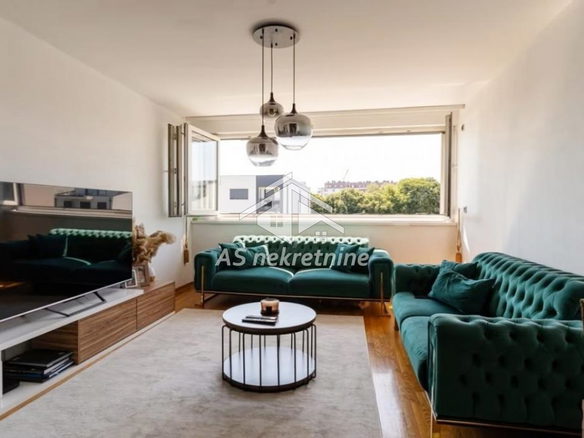 Stan Prodaja Beograd Gornji Grad 73 m2