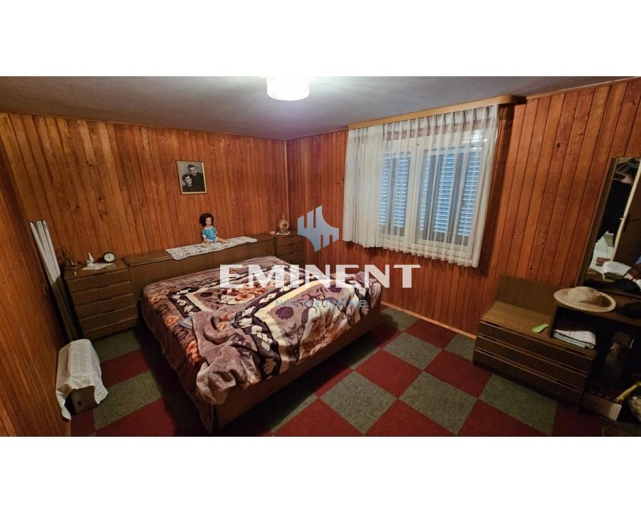 izdavanje-nekretnina-hYpp6dzGs4 Kuća na prodaju, Kaluđerica, Beograd, 315m², 320.000 €